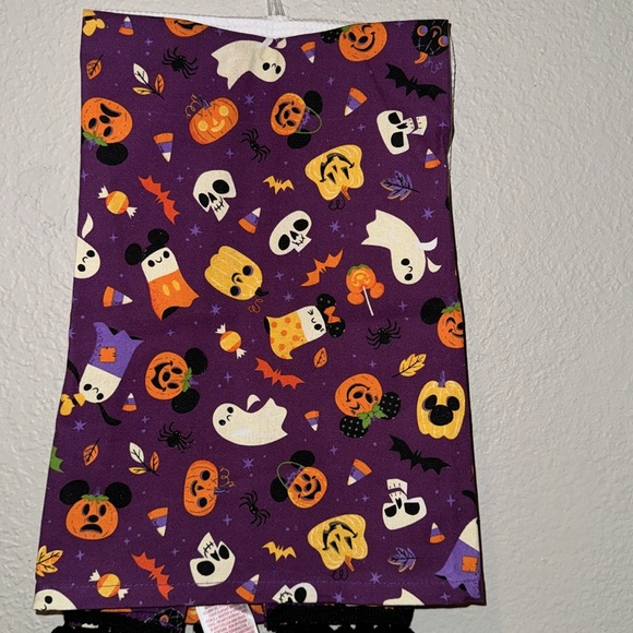 DISNEY MICKEY MOUSE HALLOWEEN KITCHEN TOWELS - Picture 3 of 4